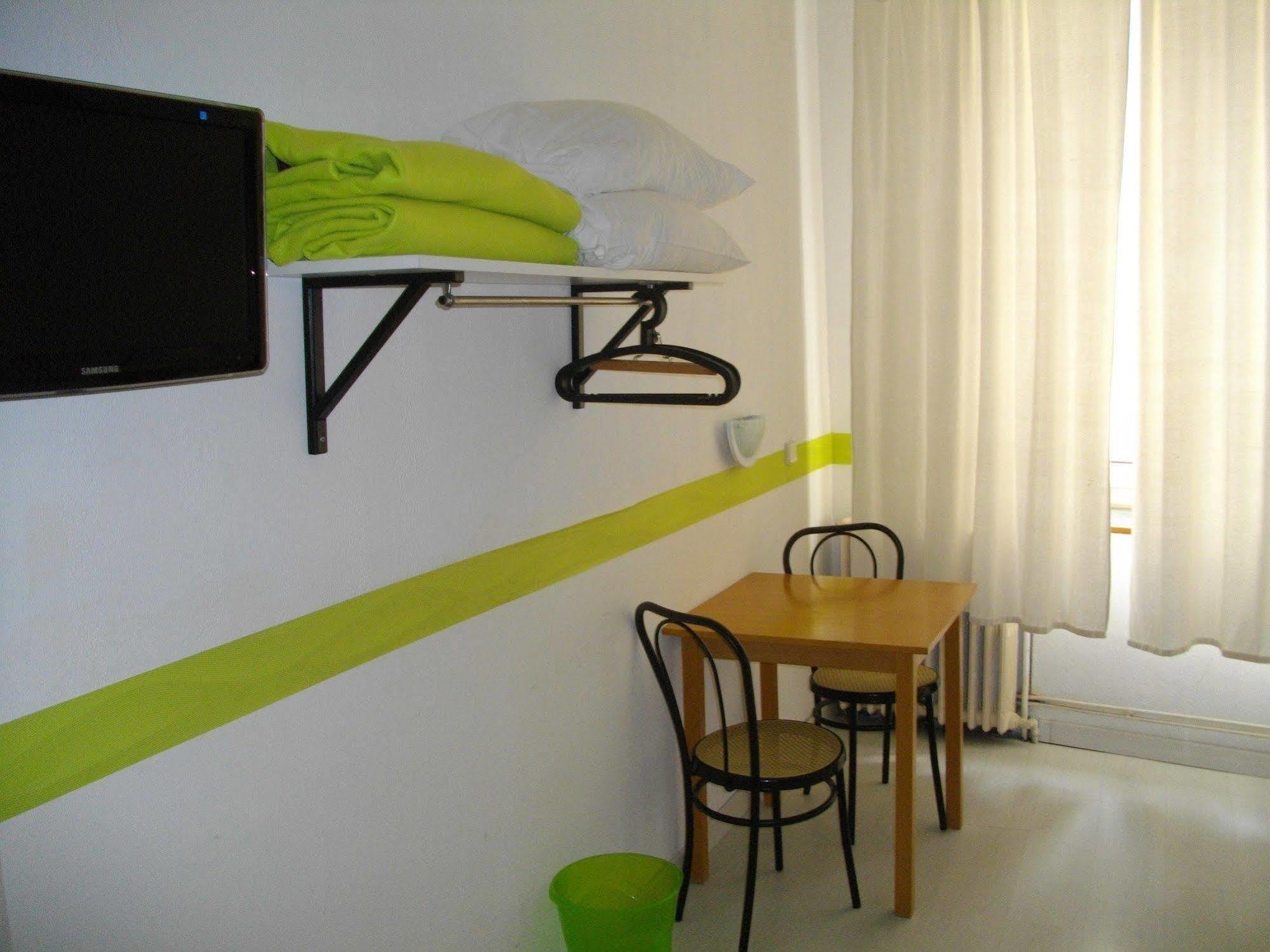 קרקסון Hotel Central מראה חיצוני תמונה